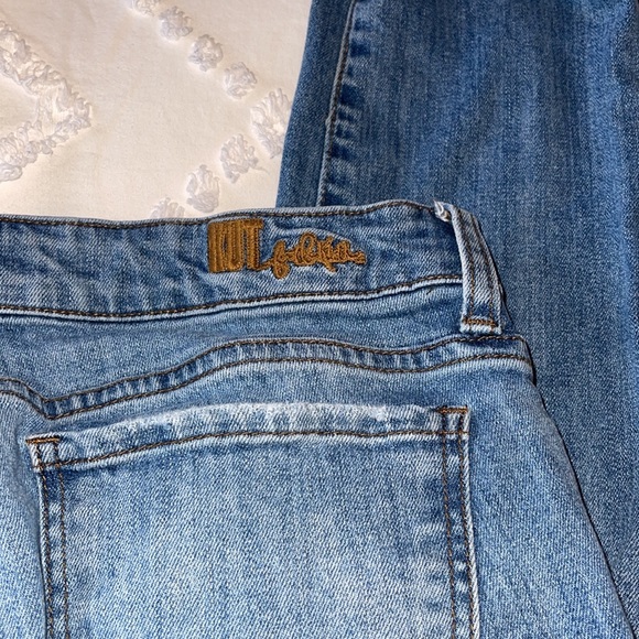 KUT from the Kloth~Katy Boyfriend Jeans - Picture 6 of 9